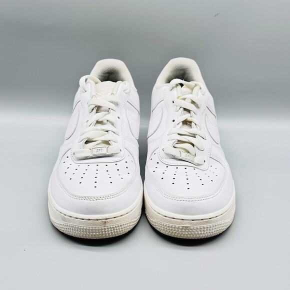 Nike Shoes Mens 10 White Leather Air Force 1 07 Low Top Athletic Classic Sneaker - Picture 3 of 9